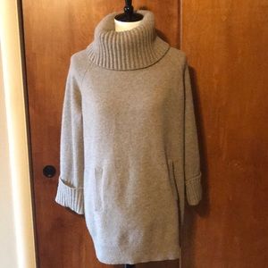 Gap woman’s sweater